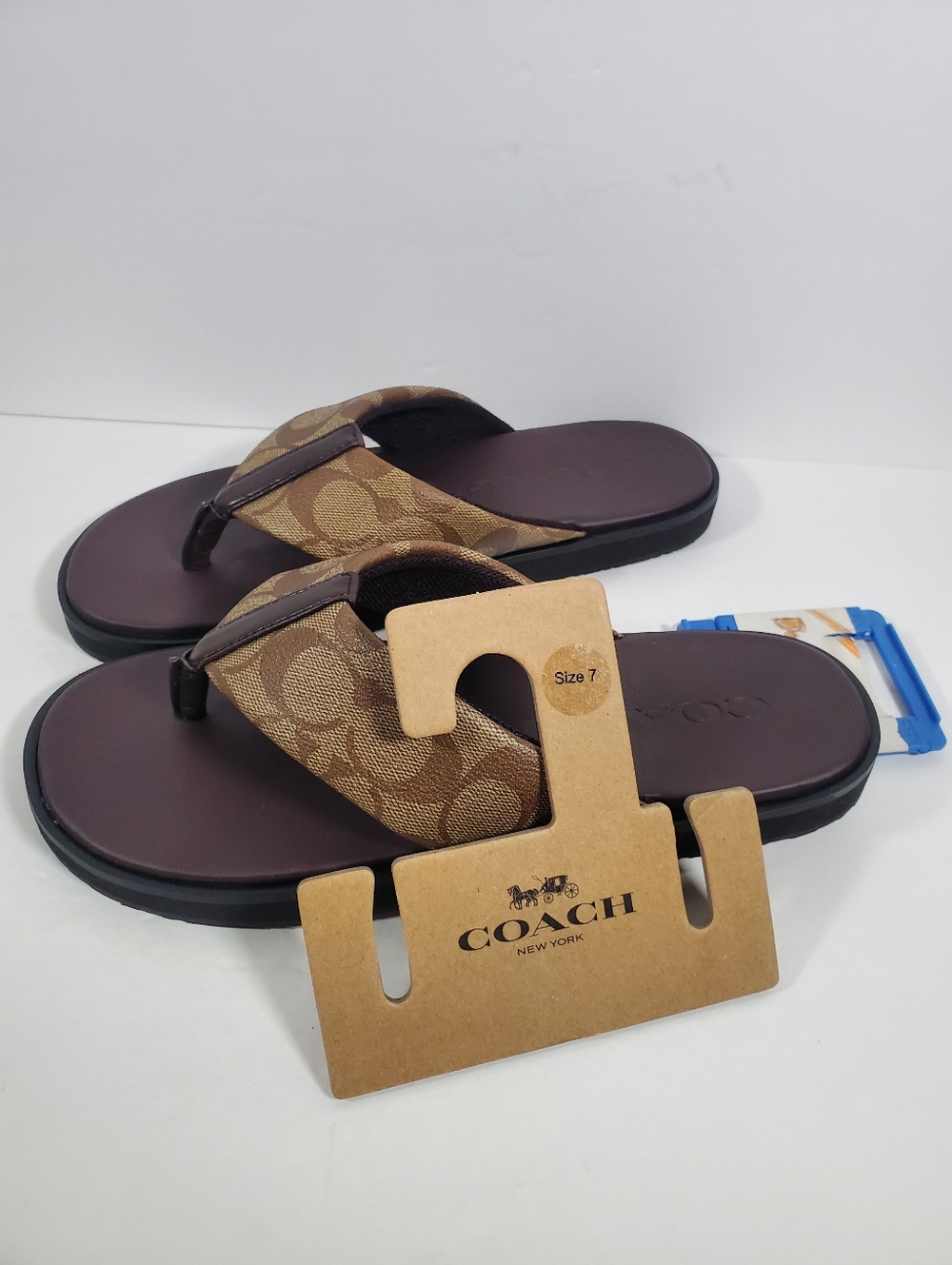 Coach Flip Flop In Signature Canvas NWT - Picture 7 of 7